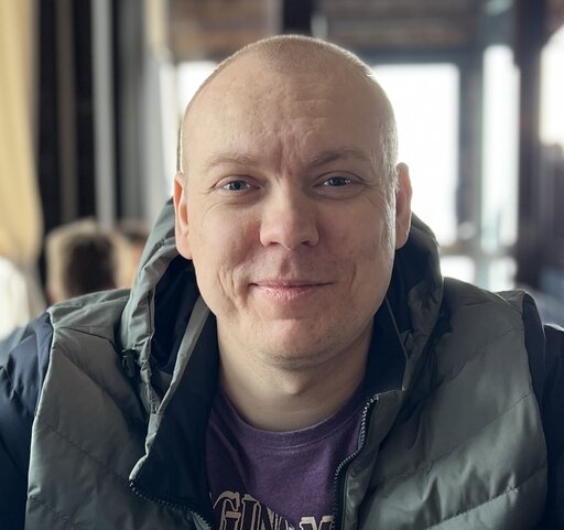 Александр Семенов